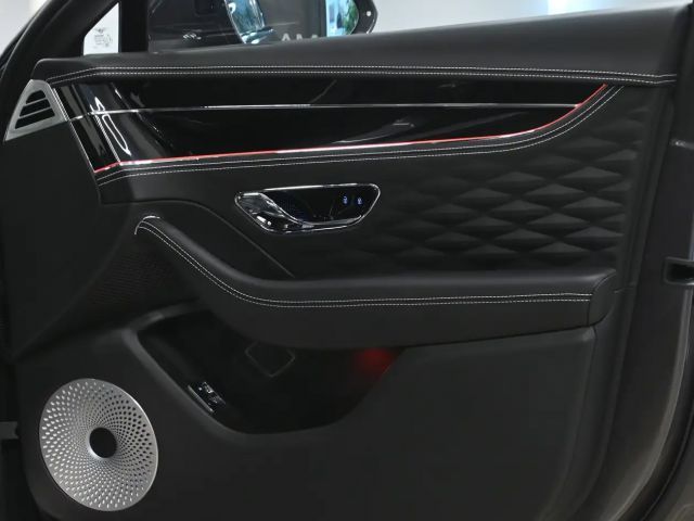 Bentley Flying Spur Hybrid