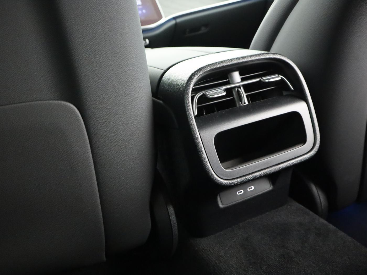 Mercedes-Benz E 200 AVANTGARDE Premium Sedan