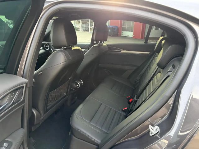 Alfa Romeo Stelvio Q4 Veloce