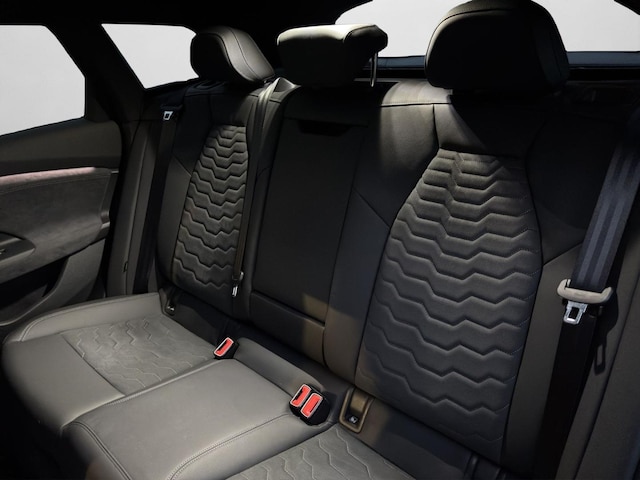 Audi A6 e-tron Avant