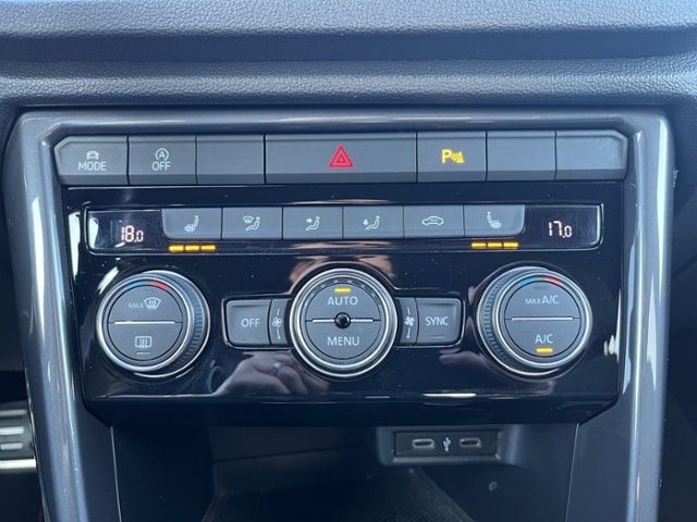 Volkswagen T-Roc 1.5 TSI DSG Sport