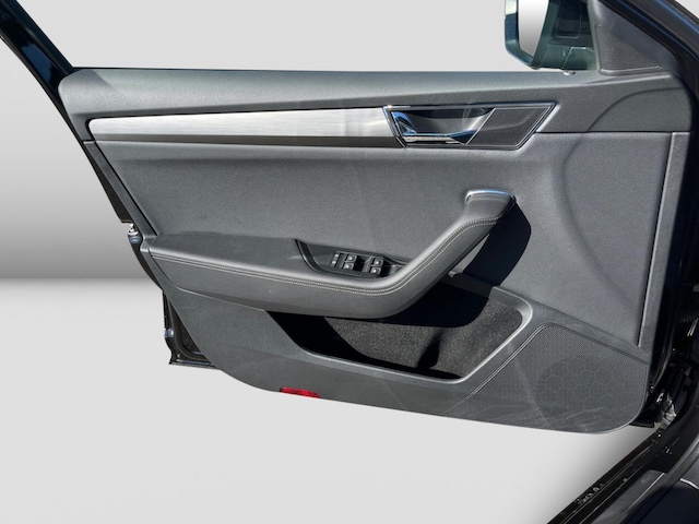 Skoda Superb 2.0 TDI Combi Style Style