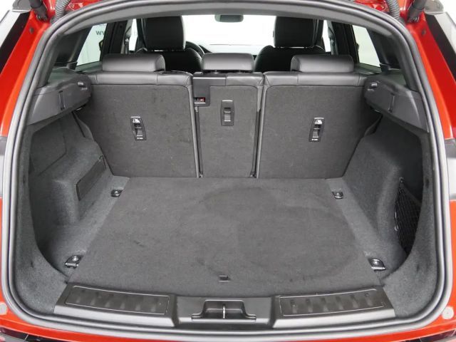 Land Rover Range Rover Evoque P300e