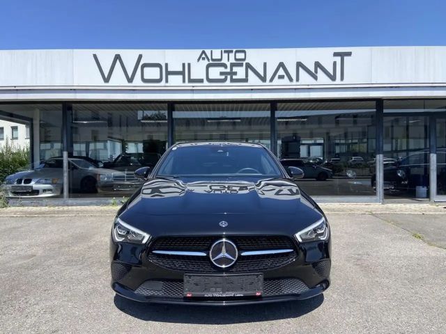 Mercedes-Benz CLA 200 CLA 200 d