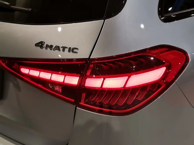 Mercedes-Benz C 300 4MATIC AMG Line