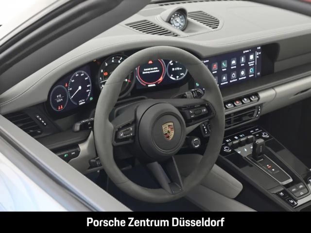 Porsche 911 992 Cabriolet Carrera GTS
