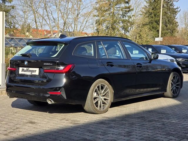 BMW 330 330e Touring