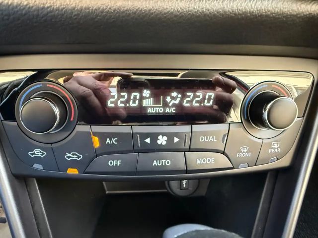 Suzuki S-Cross Hybrid