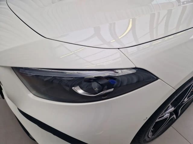 Mercedes-Benz A 180 AMG Line Hatchback