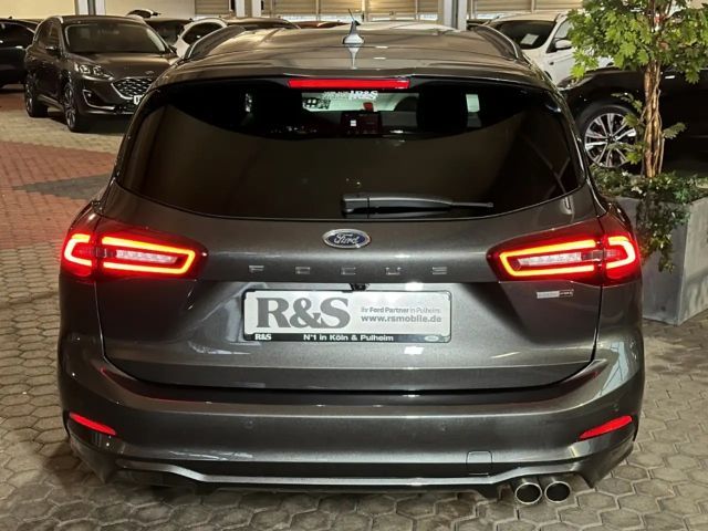 Ford Focus ST Line Style Wagon