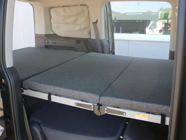 Volkswagen Caddy California