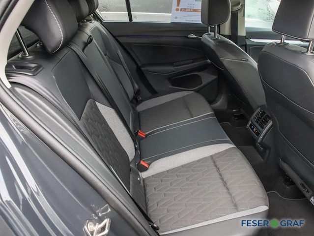 Volkswagen Golf 1.5 eTSI DSG