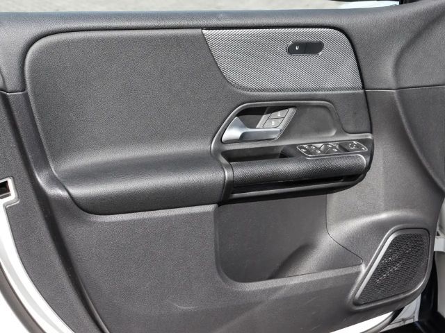 Mercedes-Benz B 180 EU6d Klimaauto Sitzhzg. NAVI Digitales Cockpit App