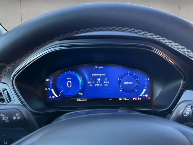 Ford Focus EcoBoost ST Line