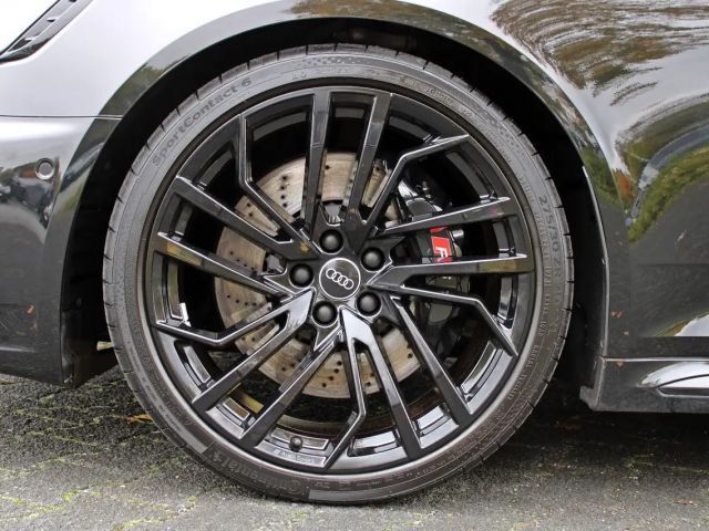 Audi RS4 Avant Quattro