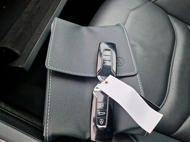 Volkswagen Touareg 4Motion R-Line