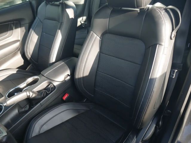 Ford Mustang Fastback GT 5.0 V8