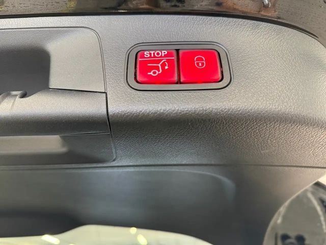 Mercedes-Benz GLA 200 4MATIC GLA 200 d