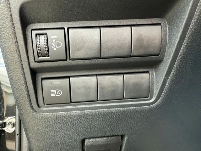 Toyota Yaris Hatchback Hybride Team D