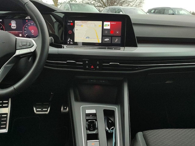 Volkswagen Golf 1.5 eTSI DSG Golf VIII IQ.Drive