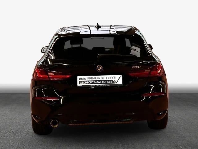 BMW 118 118i Advantage pakket Sedan