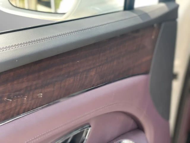 Bentley Bentayga V8