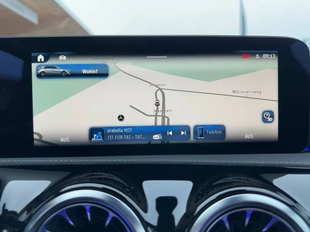 Mercedes-Benz A 180 AMG Line