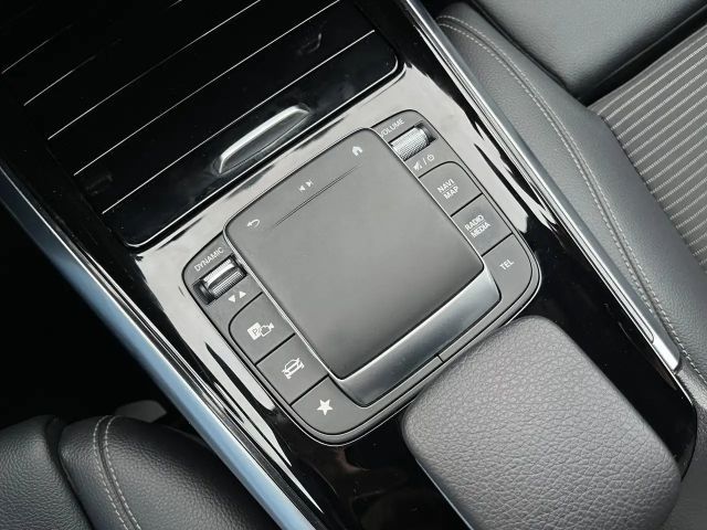 Mercedes-Benz B 180 Progressive Sedan