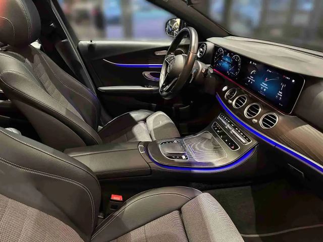 Mercedes-Benz E 200 AVANTGARDE Estate