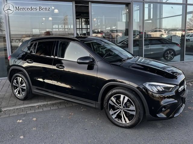 Mercedes-Benz GLA 200 GLA 200 d