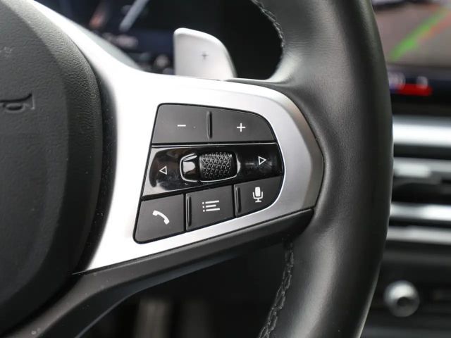 BMW 320 320d M-Sport Sedan xDrive