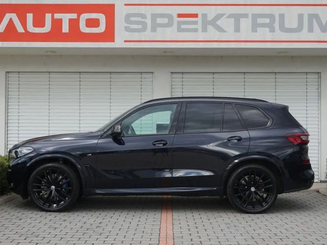 BMW X5 M50i