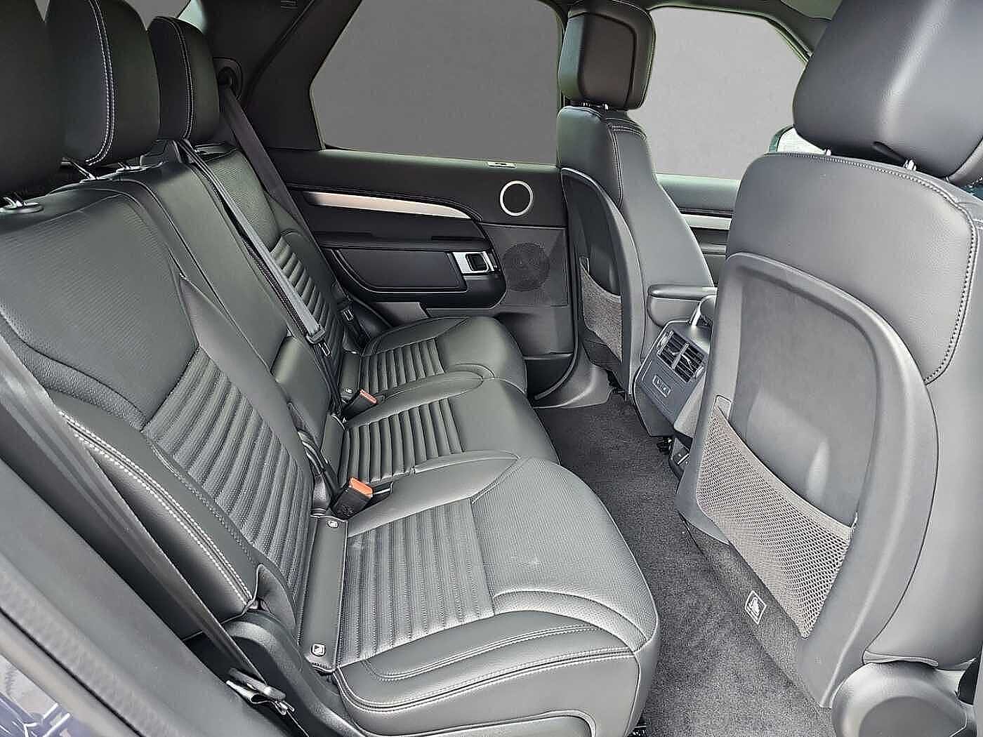 Land Rover Discovery D300 Dynamic SE