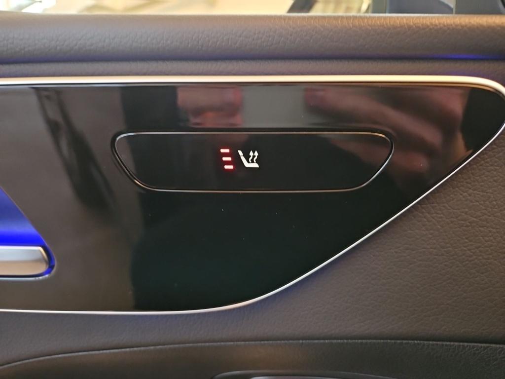 Mercedes-Benz C 200 AVANTGARDE Sedan