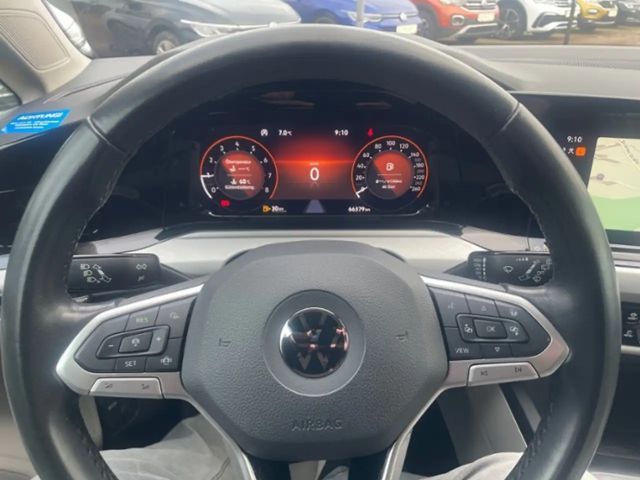 Volkswagen Golf 1.0 TSI Golf VIII Life Variant