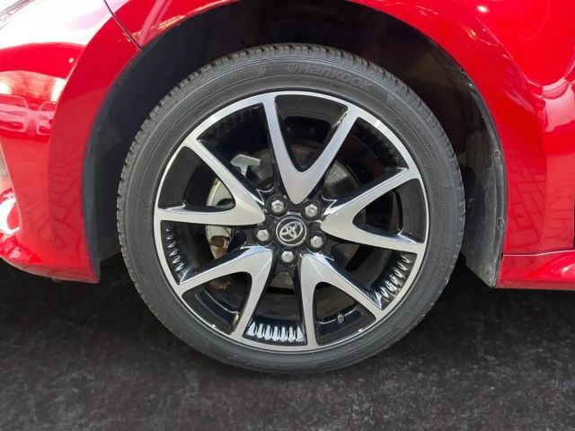 Toyota Yaris Hatchback Hybride Style