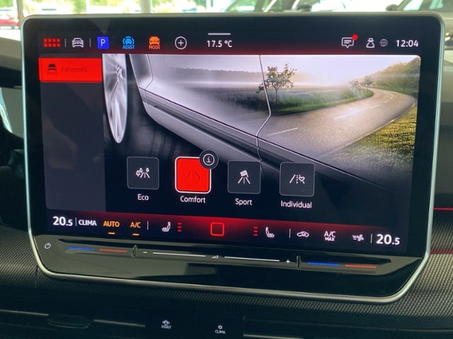 Volkswagen Golf 2.0 TSI 4Motion DSG Golf VIII