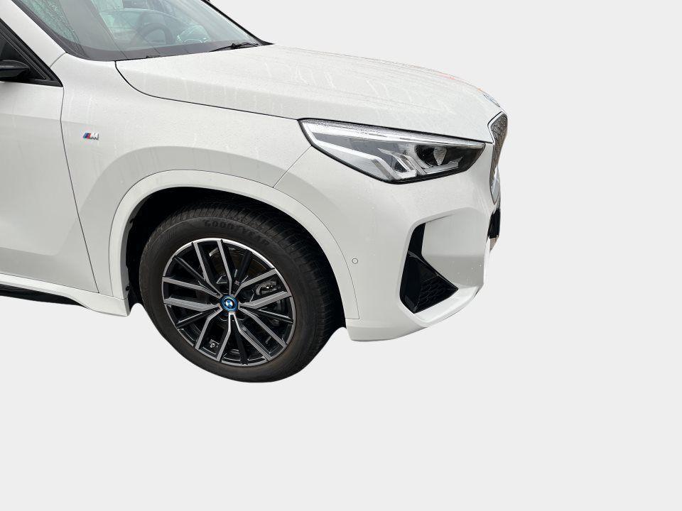 BMW iX1 xDrive30