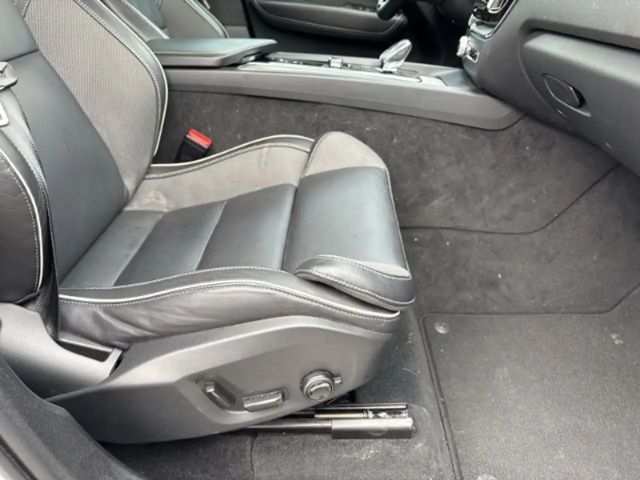 Volvo XC60 Dark Plus