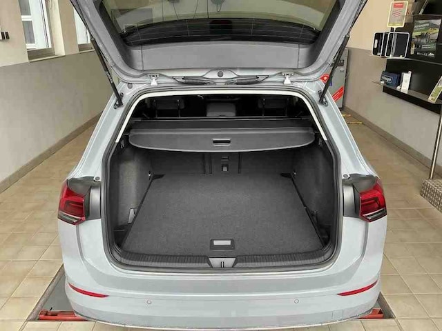 Volkswagen Golf 1.5 eTSI Golf VIII Variant