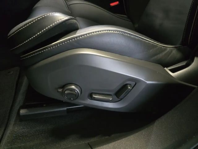 Volvo XC60 Dark Plus