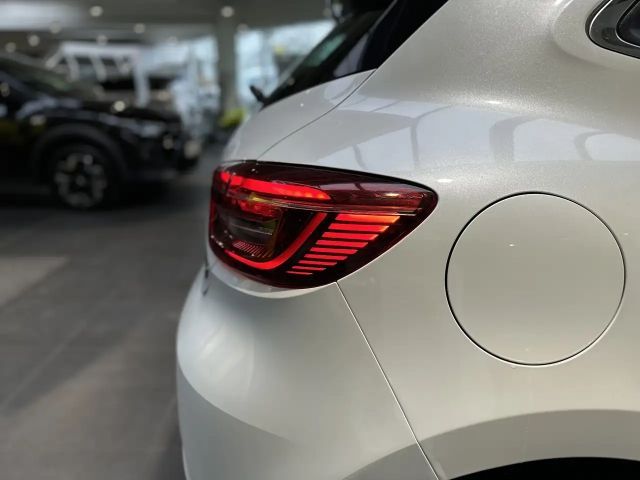 Renault Clio E-Tech Intens