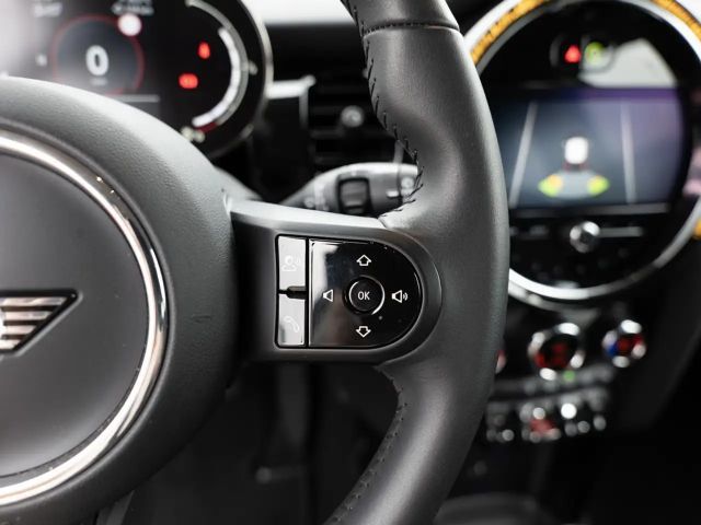 MINI Cooper Essential Trim FACEL. LED SHZ PDC