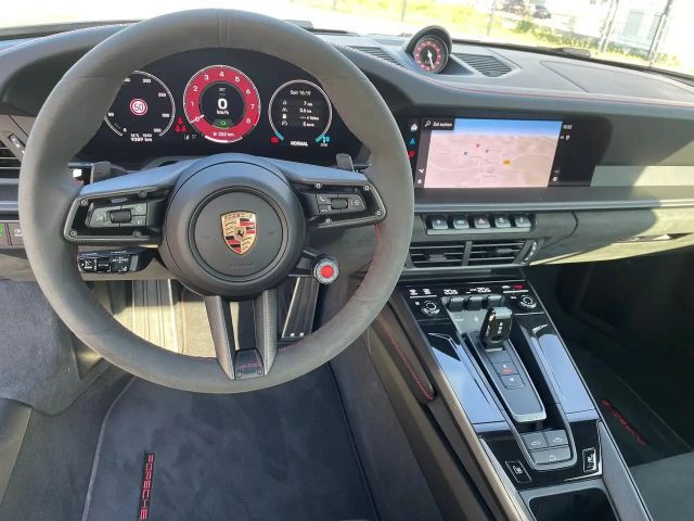 Porsche 911 4 Cabrio Carrera GTS