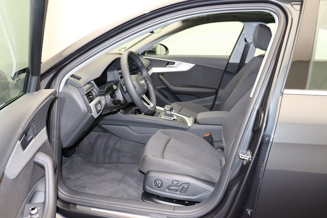 Audi A4 40 TFSI S-Tronic Sedan