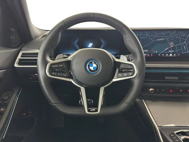 BMW 330 330e M-Sport Touring xDrive