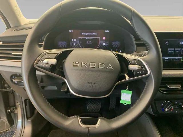 Skoda Kamiq Essence 1,0 TSI DSG *LED*GRA*PDC*SHZ*DAB*
