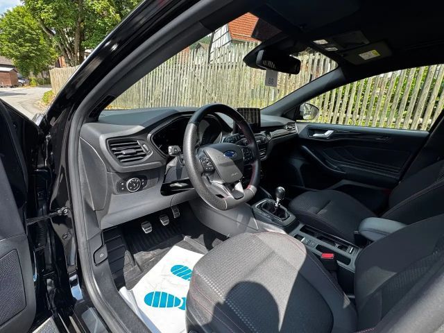 Ford Focus ST Line Wagon