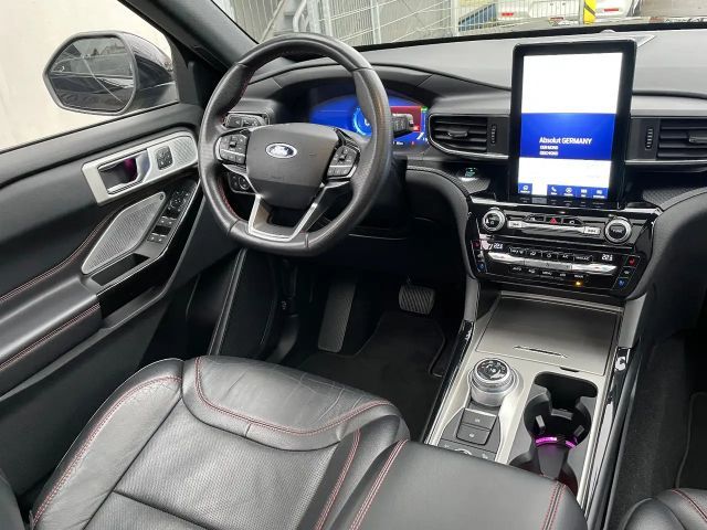 Ford Explorer ST Line