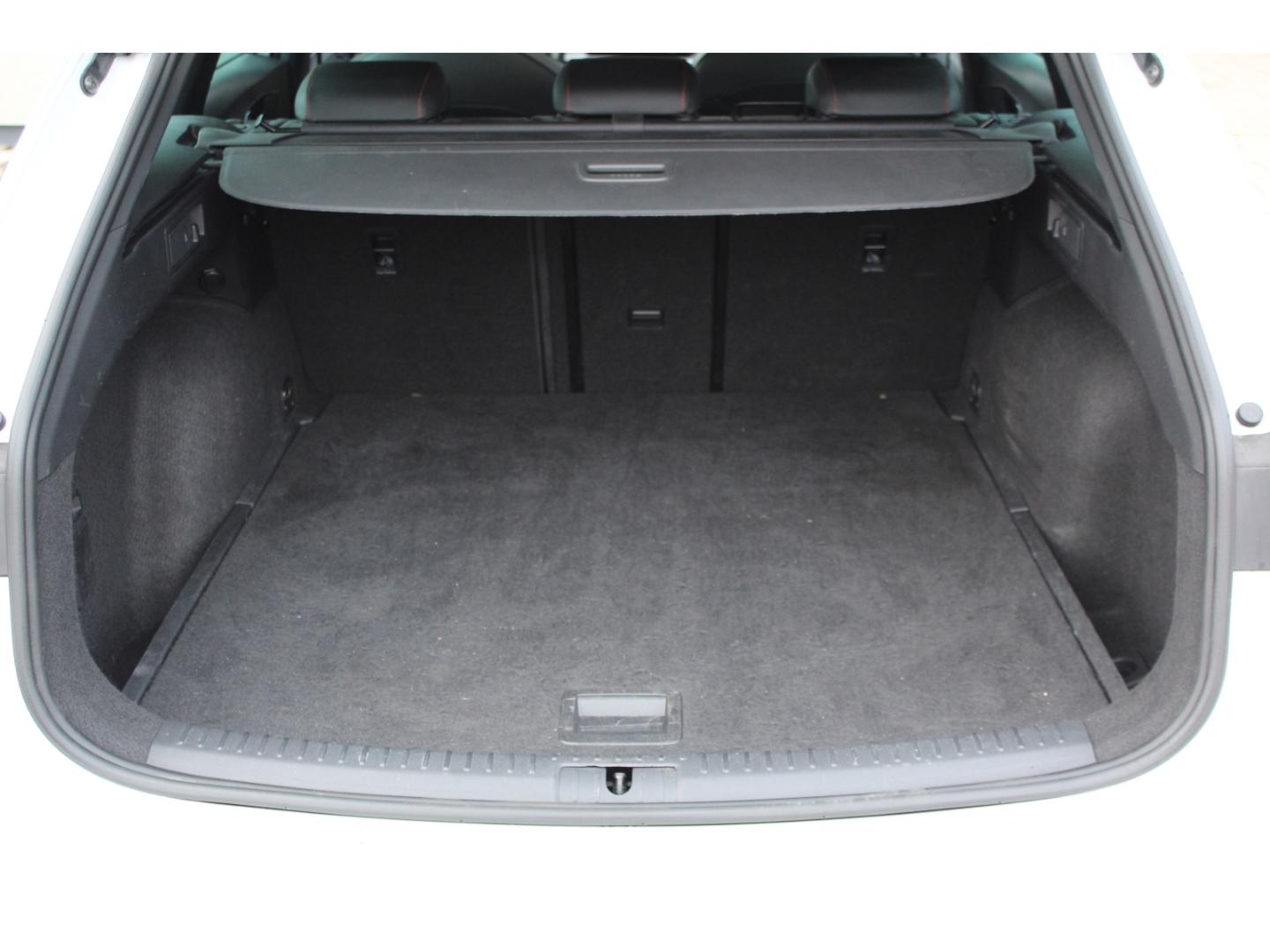 Seat Leon 2.0 TSI DSG FR-lijn Sportstourer